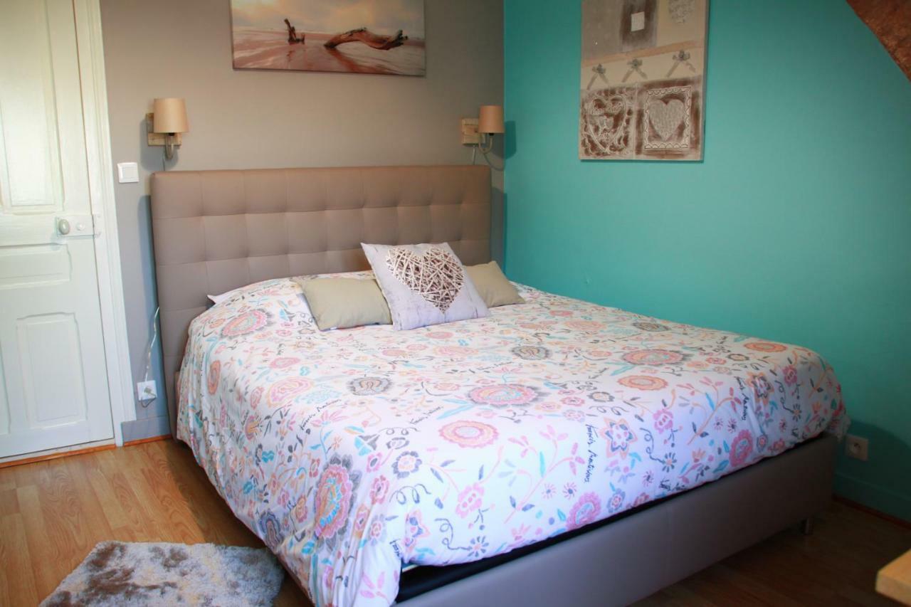 Appartement Sur les toits d'Amboise Extérieur photo